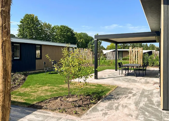 Dom wakacyjny 2 Bedroom Lovely In