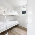 2 Bedroom Lovely In *