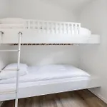 2 Bedroom Lovely In *