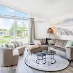 度假居 2 Bedroom Lovely In *